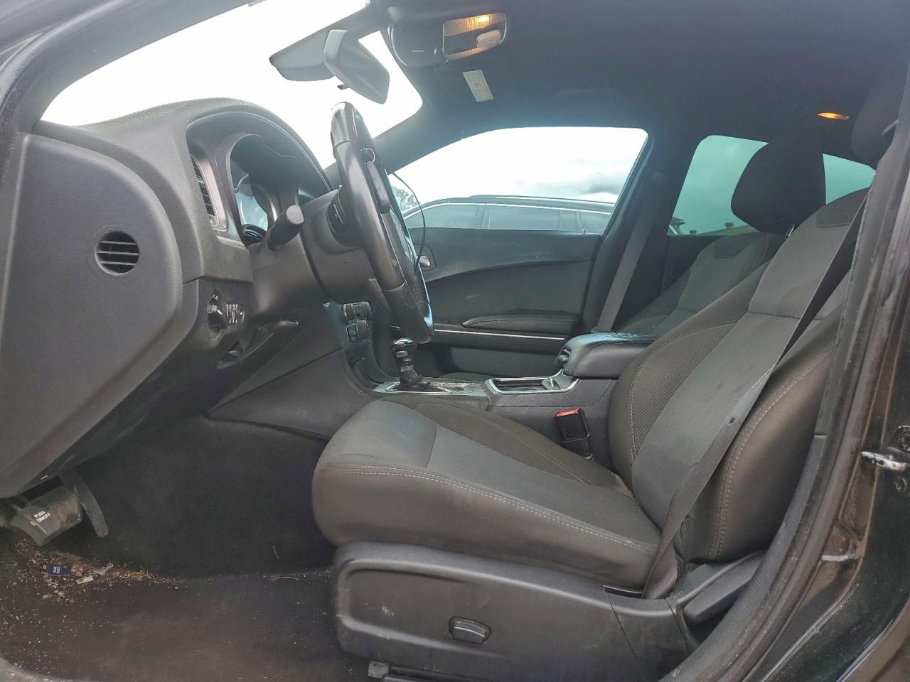 Dodge Charger Se Image 9