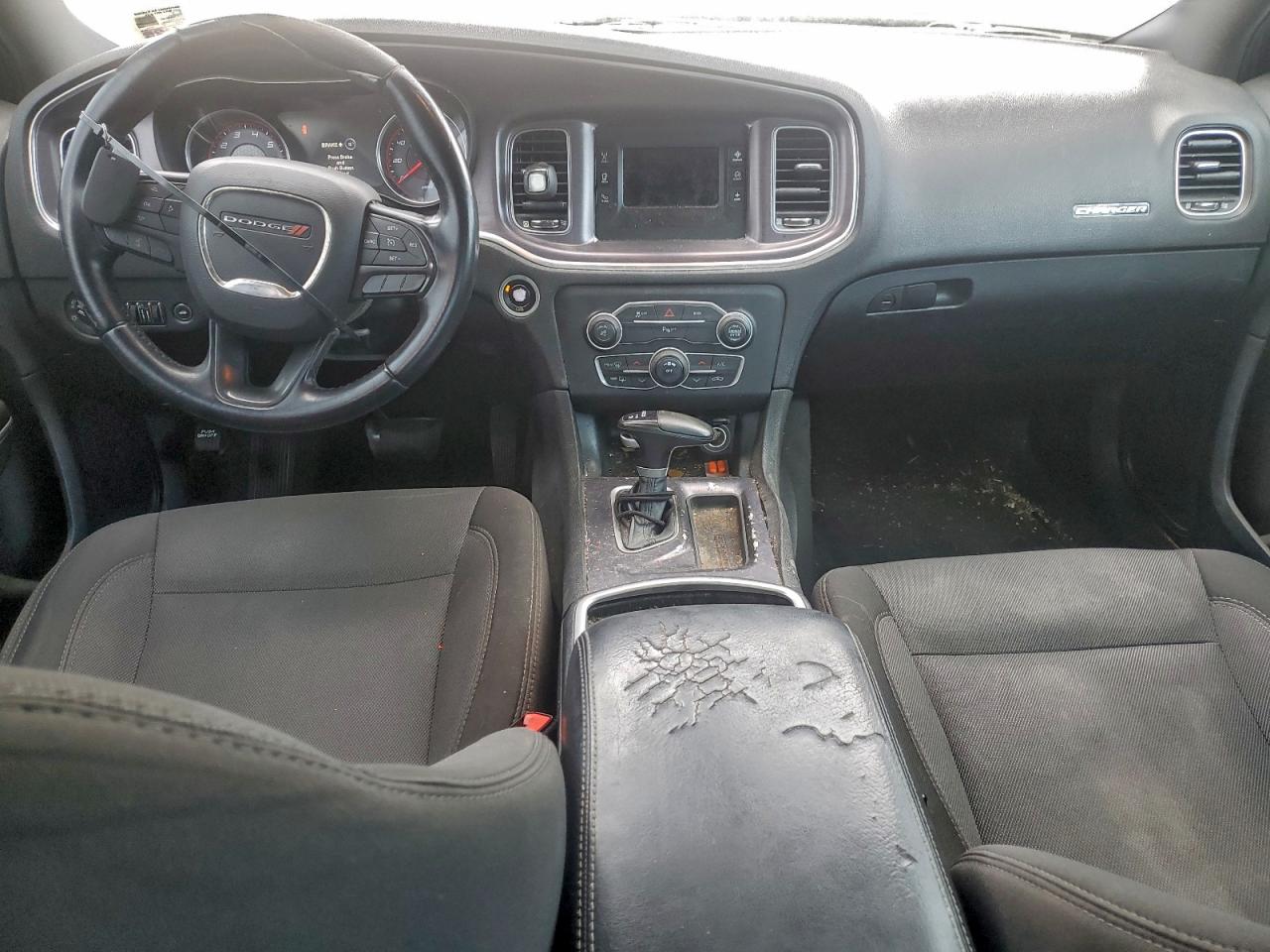 Dodge Charger Se Image 6