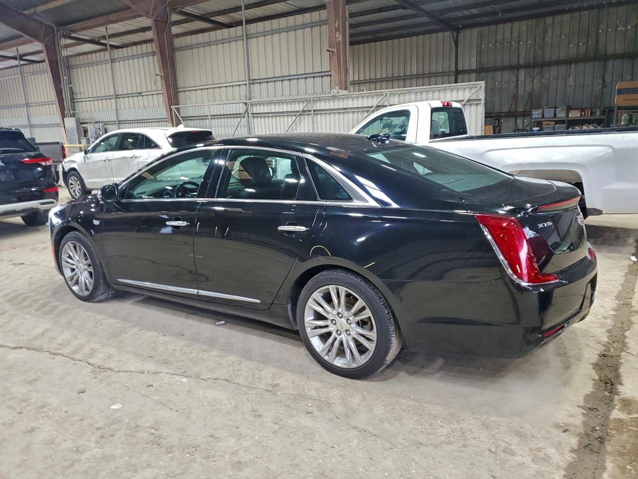 Cadillac XTS Luxury Image 10