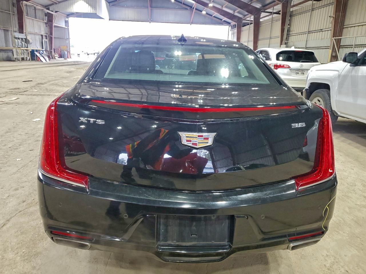 Cadillac XTS Luxury Image 11