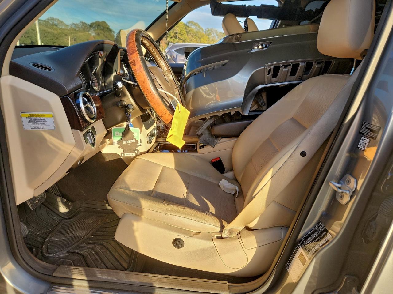 Mercedes-Benz GLK 350 Image 6