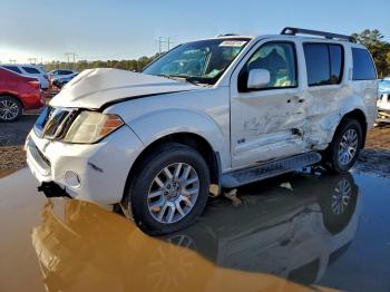  Salvage Nissan Pathfinder