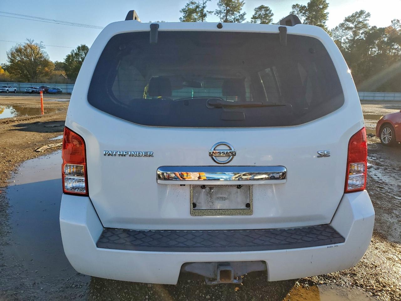 Nissan Pathfinder Le Image 7