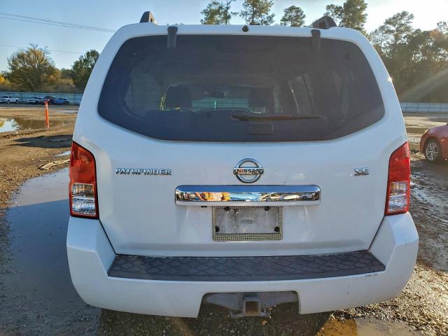 Nissan Pathfinder Le Image 7