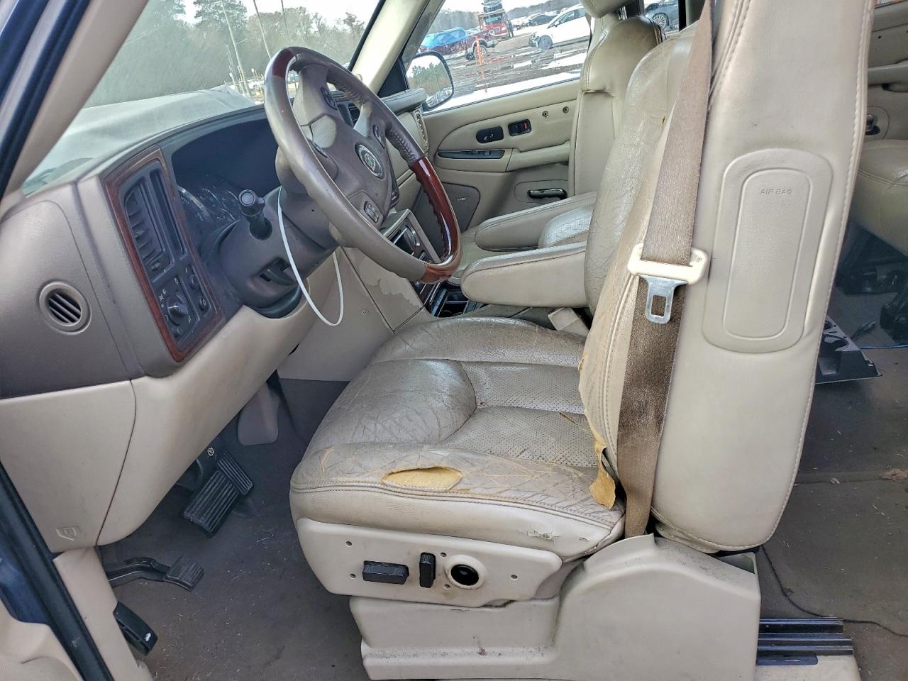 Cadillac Escalade Ext Image 7