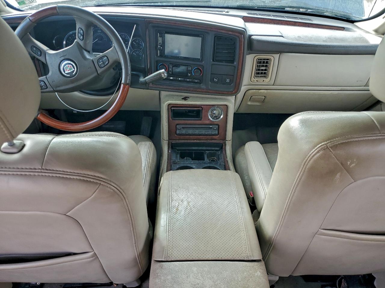 Cadillac Escalade Ext Image 6