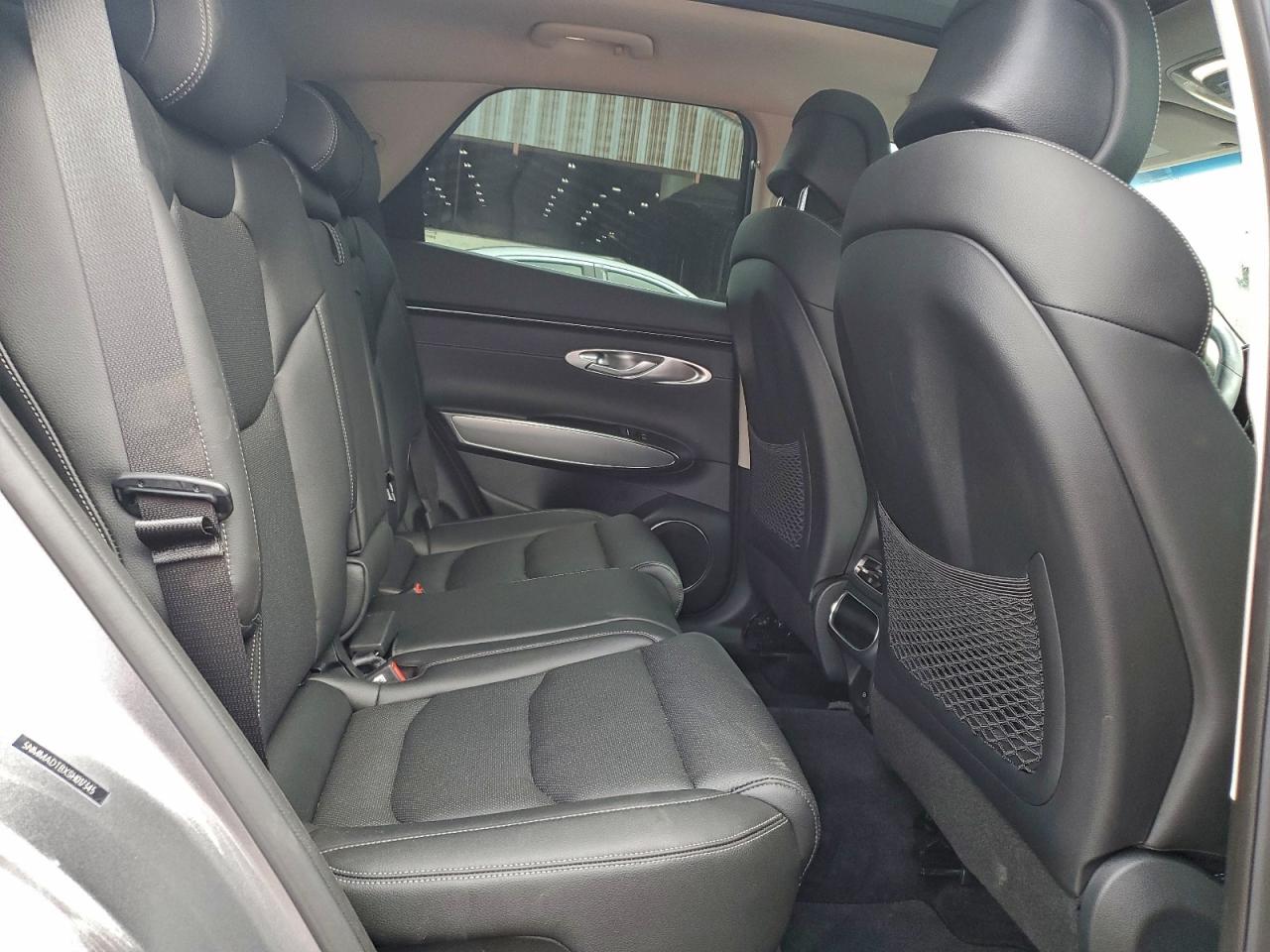 Genesis Gv70 Base Base Image 2