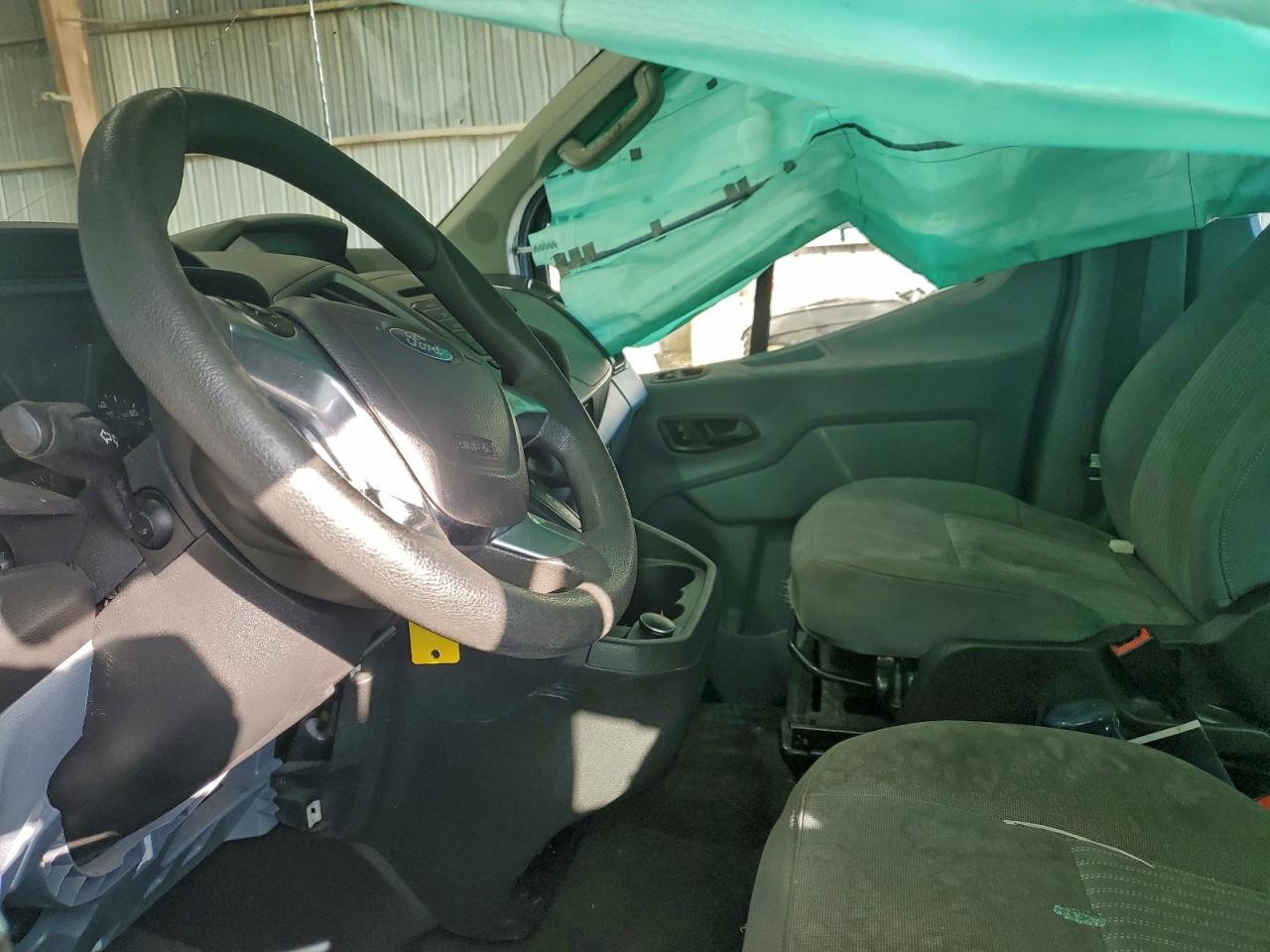 Ford Transit T-350 Image 11