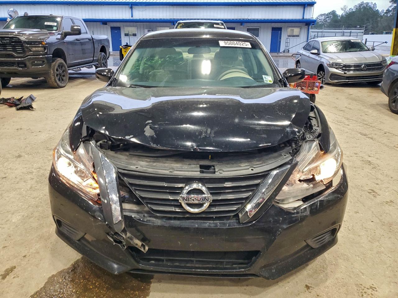 Nissan Altima 2.5 Image 3