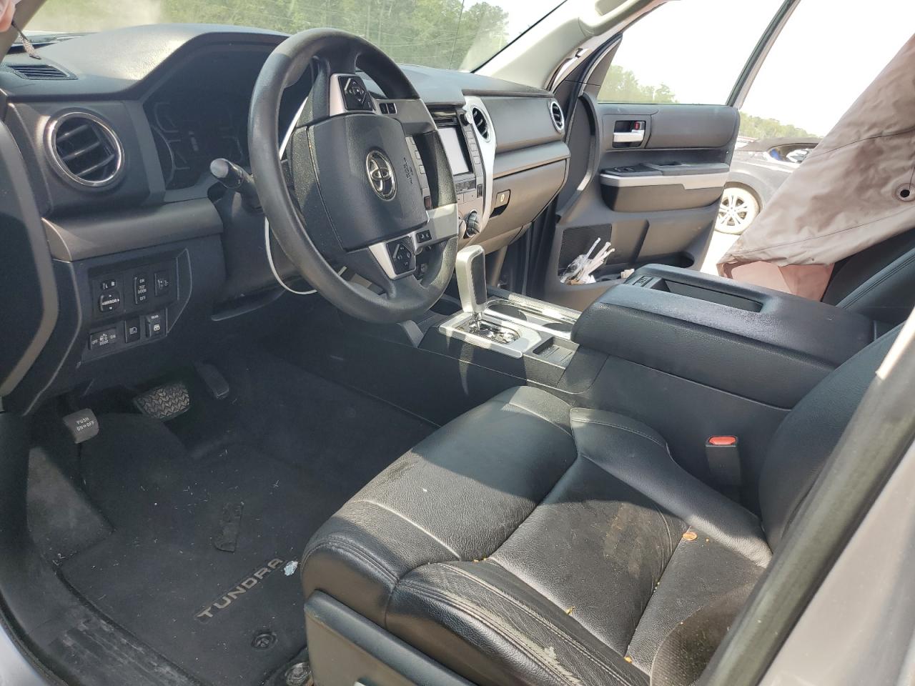 Toyota Tundra Crewmax Sr5 Image 9