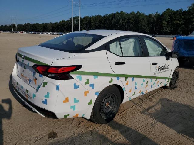 Nissan Versa S Image 5