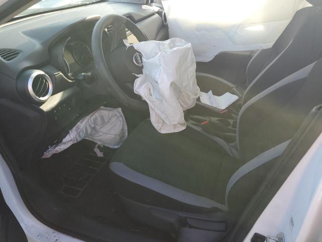 Nissan Versa S Image 11