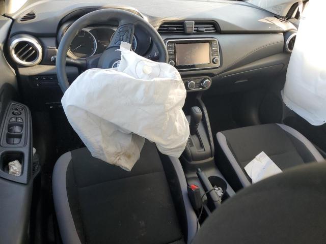 Nissan Versa S Image 8