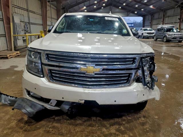 Chevrolet Suburban C1500 Ltz Image 3