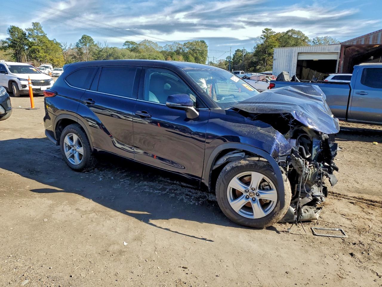 Toyota Highlander L Image 4