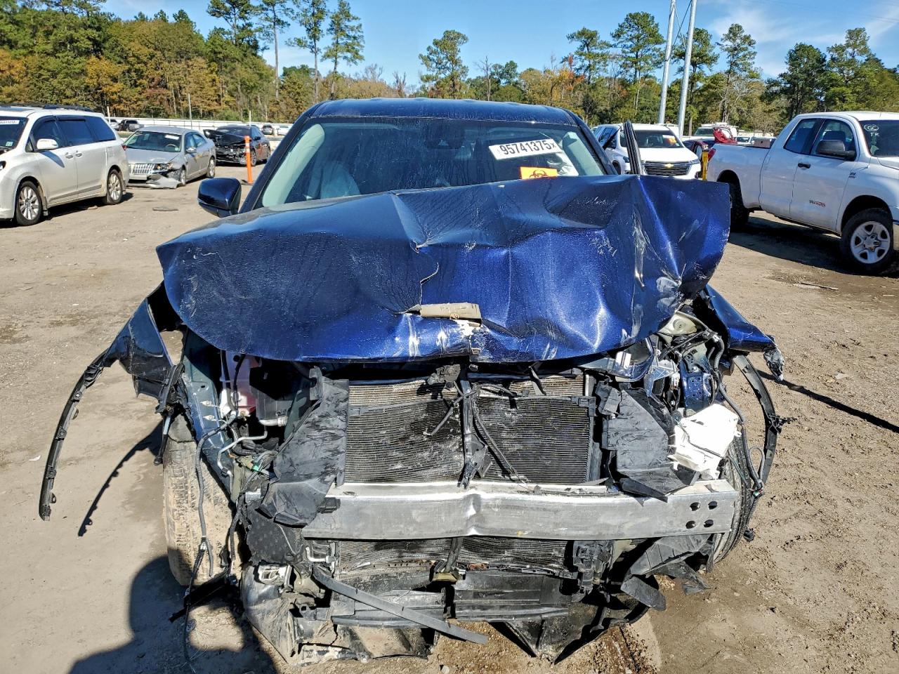 Toyota Highlander L Image 2