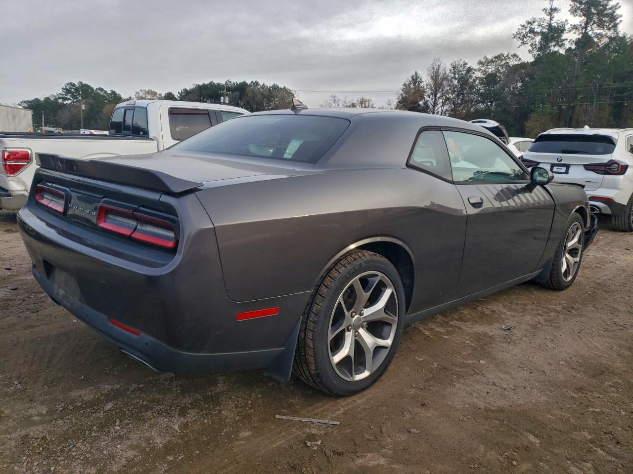Dodge Challenger Sxt Image 7