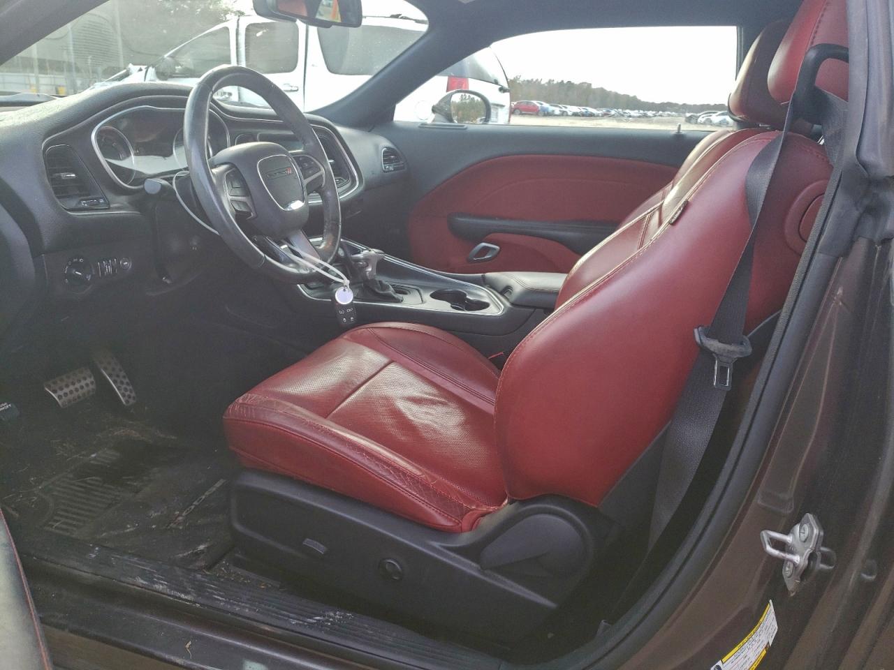 Dodge Challenger Sxt Image 10