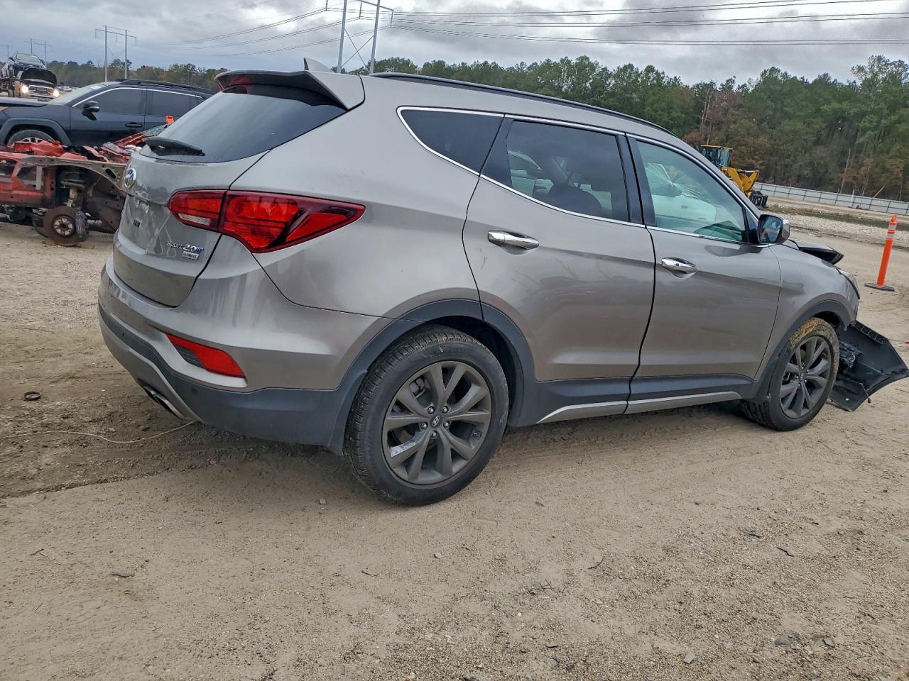 Hyundai SANTA FE Image 10