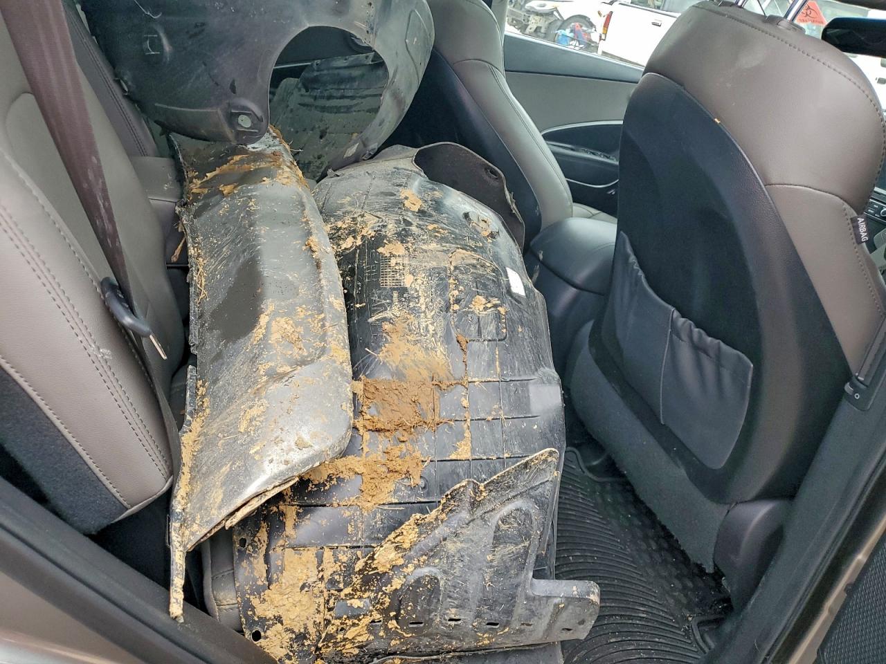 Hyundai SANTA FE Image 11