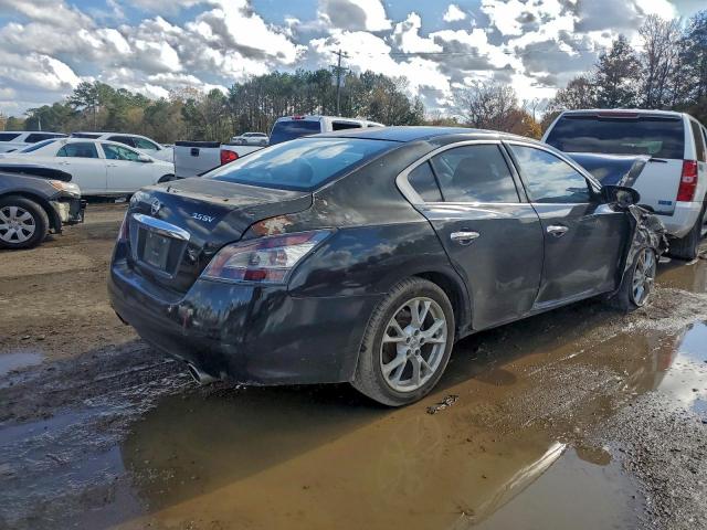 Nissan Maxima S Image 11