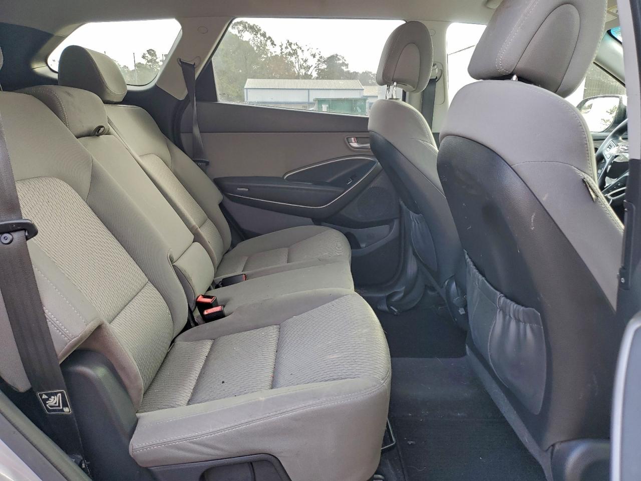 Hyundai SANTA FE Se Image 10