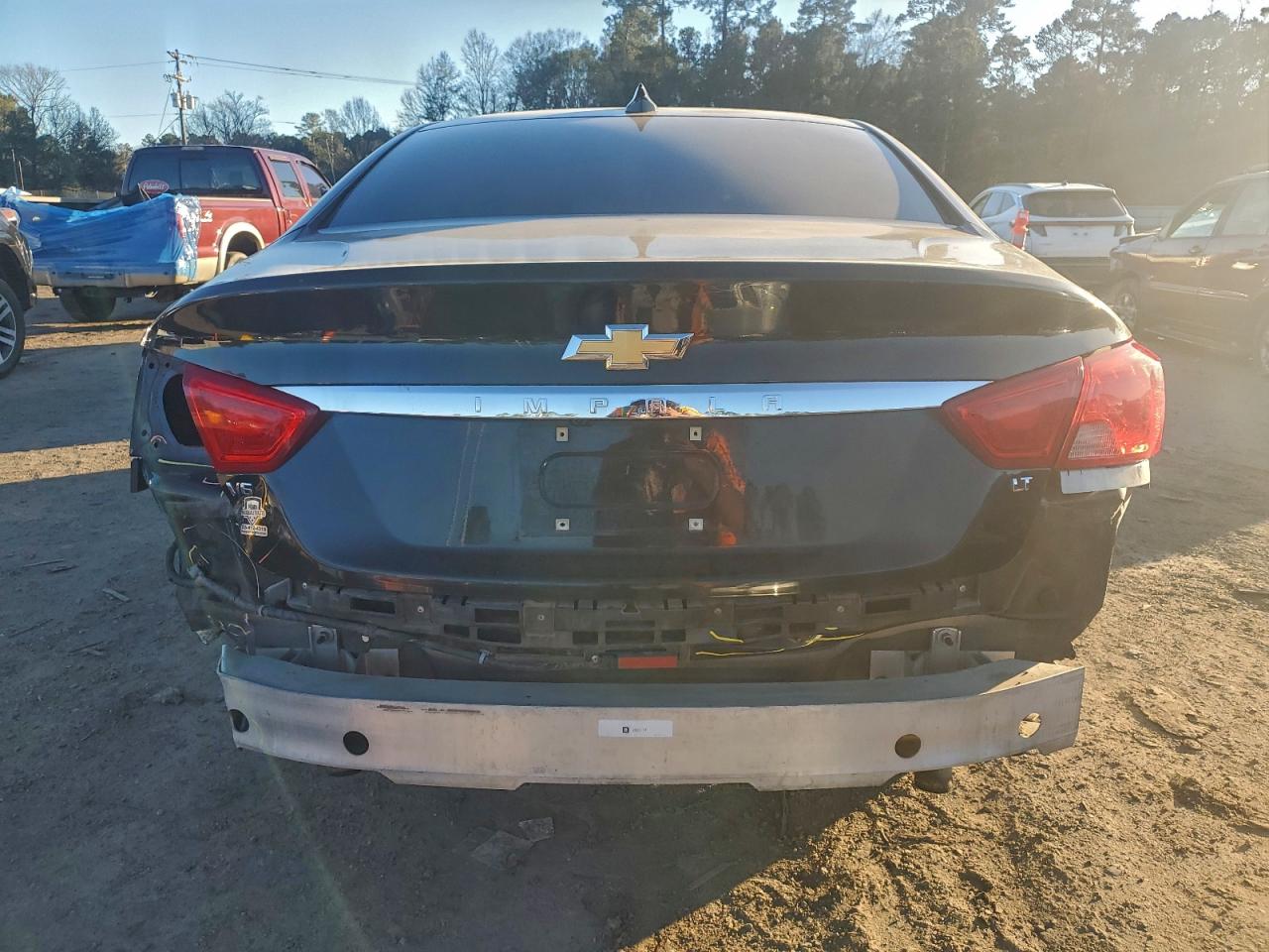 Chevrolet Impala Lt Image 12