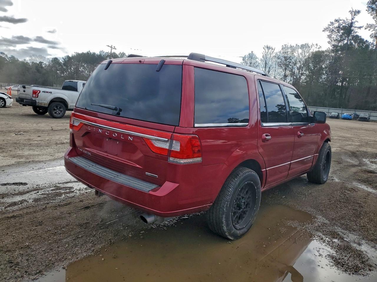 Lincoln Navigator Select Image 3