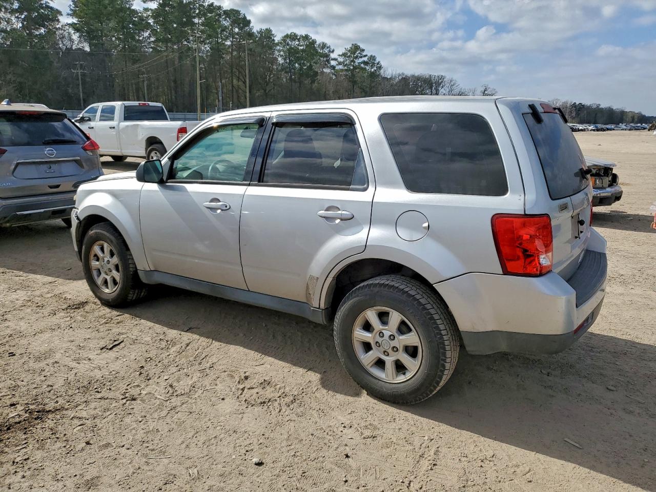 Mazda Tribute I Image 5