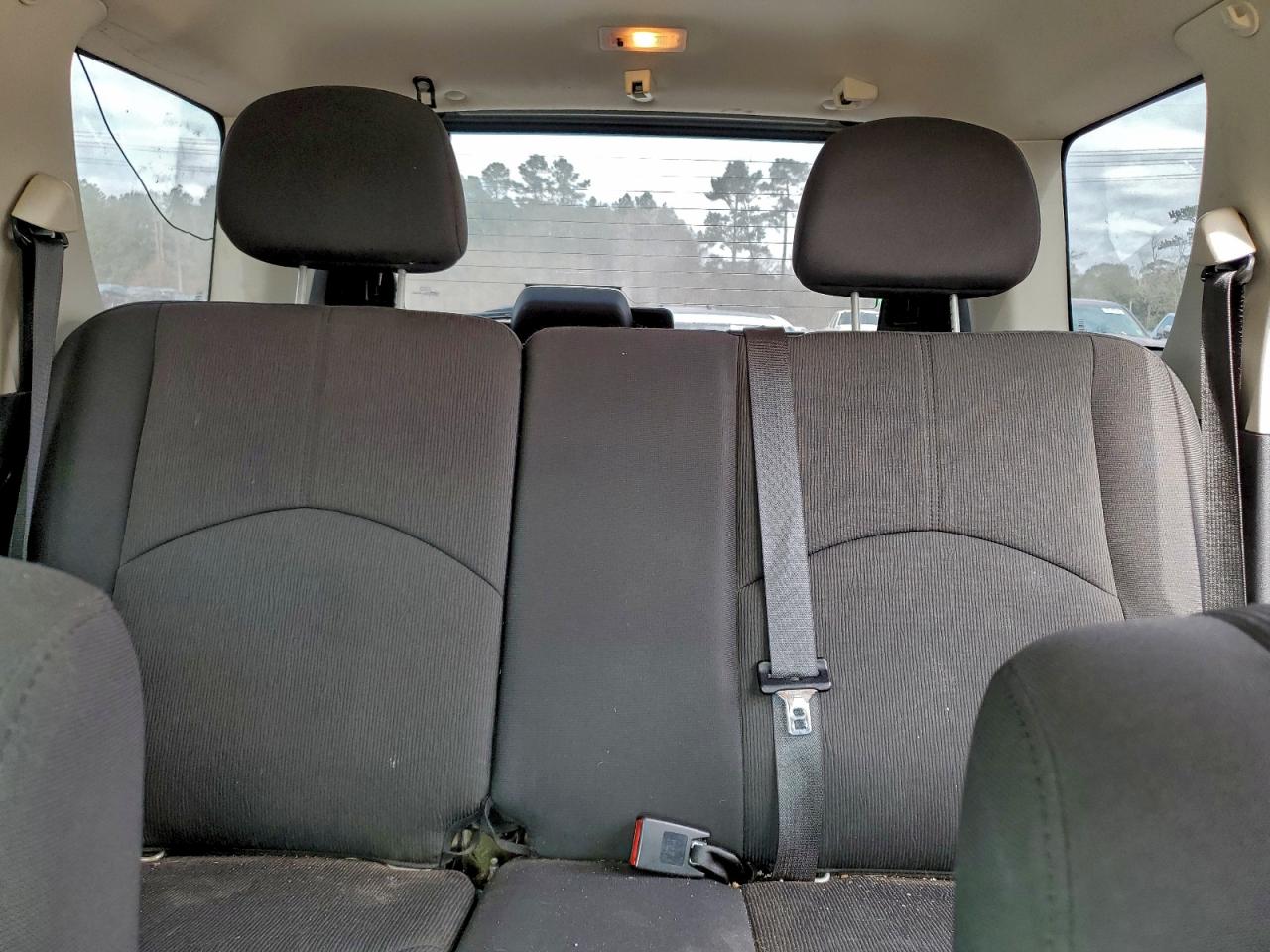 Mazda Tribute I Image 13