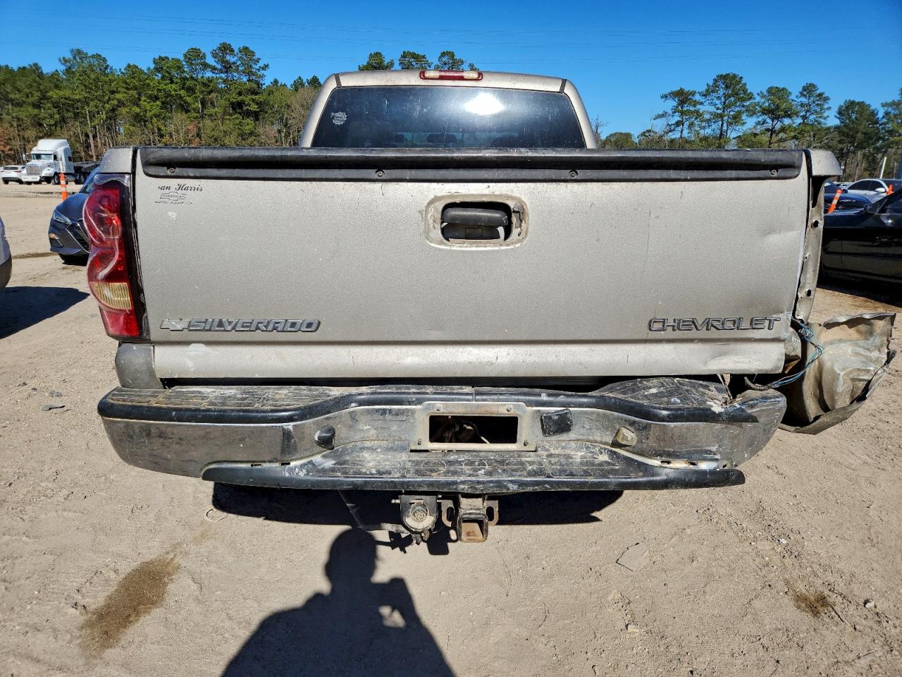 Chevrolet Silverado C1500 Heavy Duty Image 3
