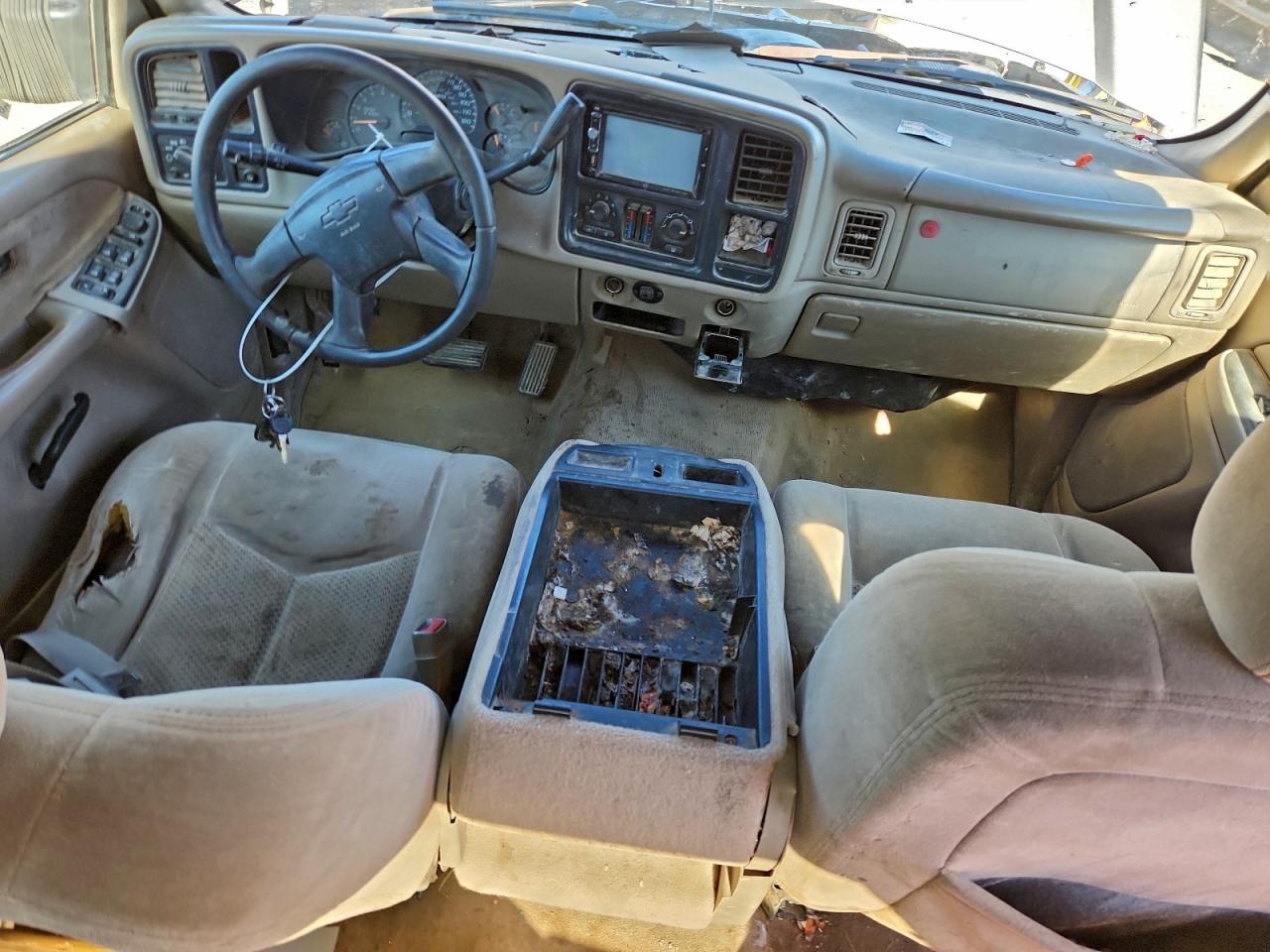 Chevrolet Silverado C1500 Heavy Duty Image 12