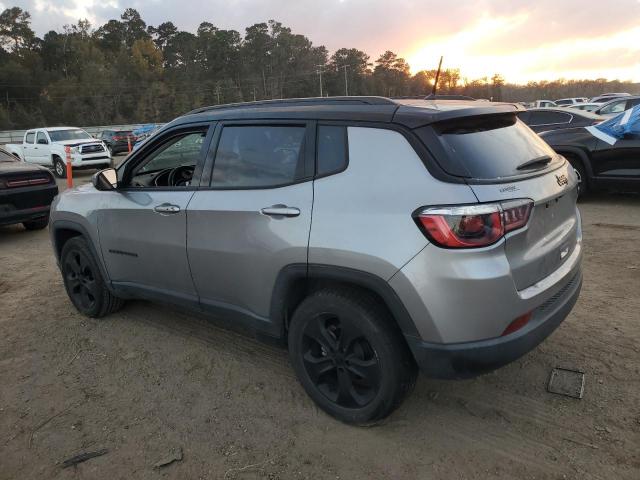 Jeep Compass Latitude Image 2