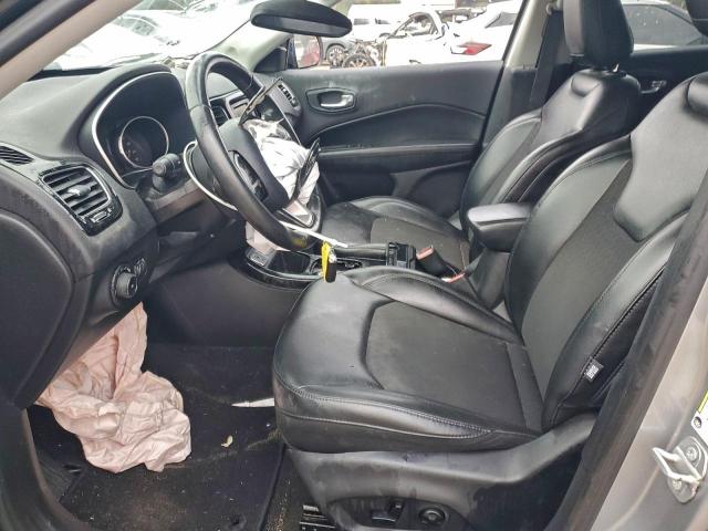 Jeep Compass Latitude Image 5