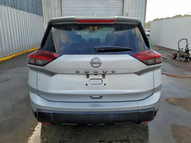 Nissan Rogue Sv Image 13