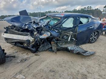  Salvage Nissan Maxima