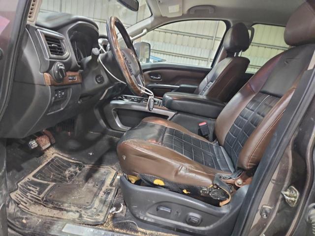 Nissan Titan Sl Image 7