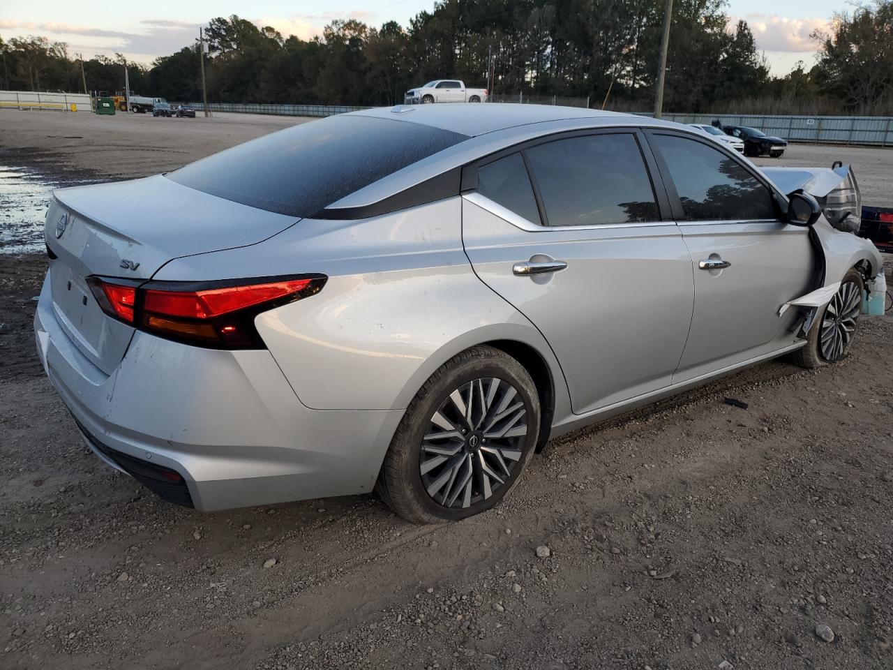 Nissan Altima Sv Image 12