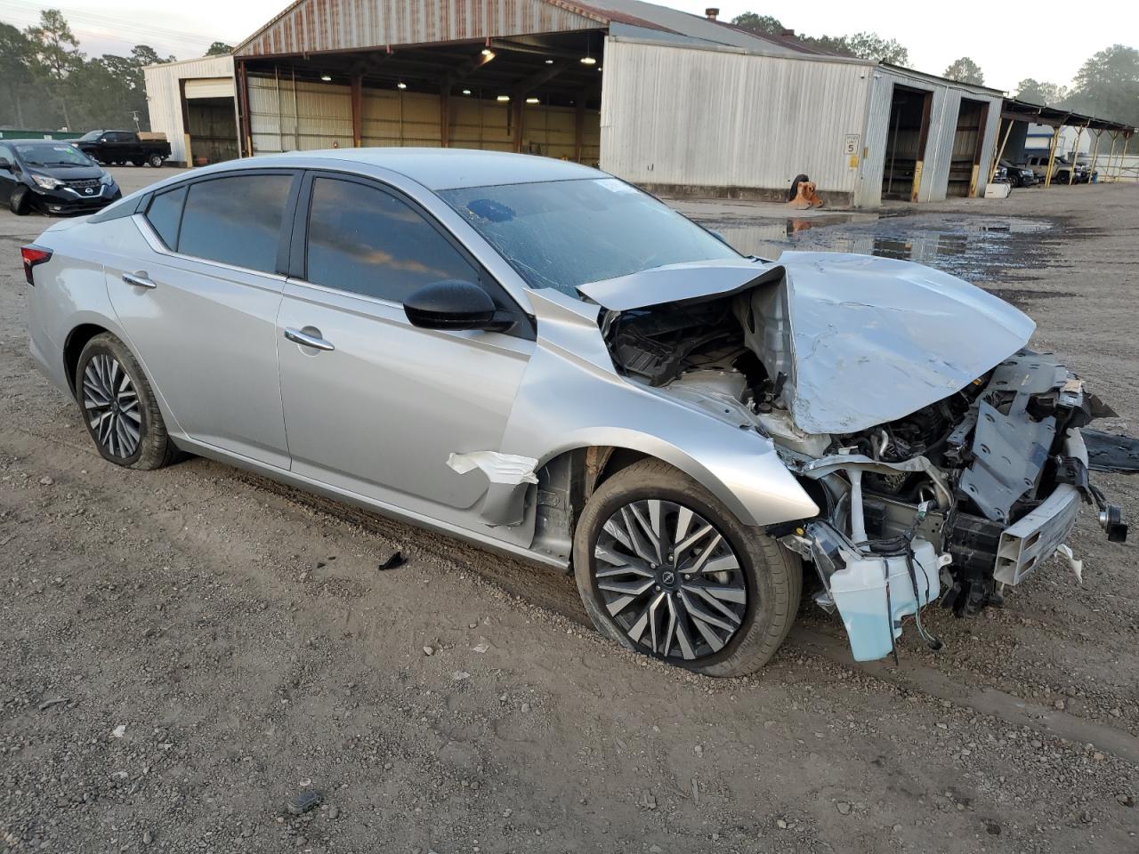 Nissan Altima Sv Image 2