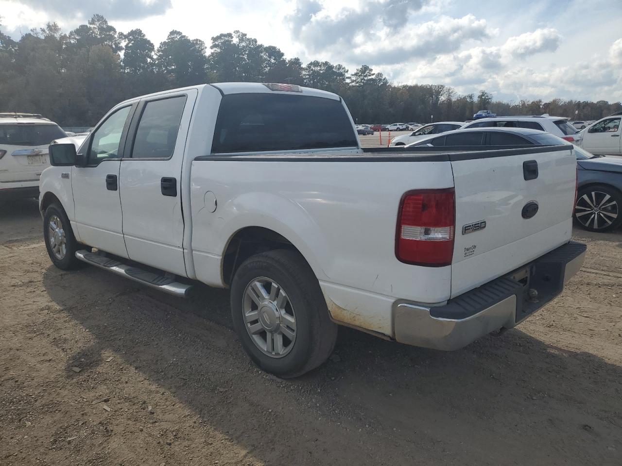 Ford F-150 Supercrew Image 3