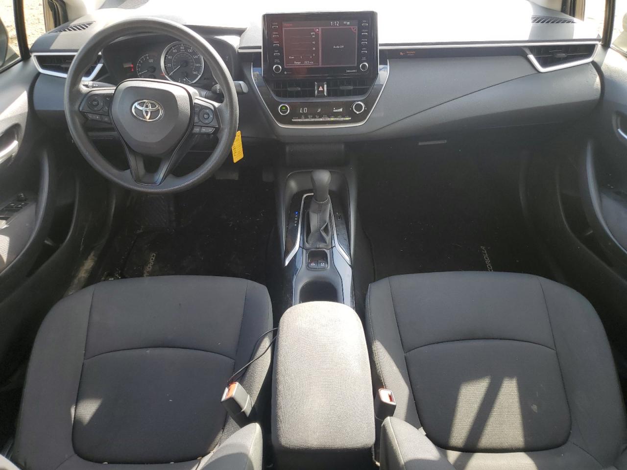 Toyota Corolla Le Image 8