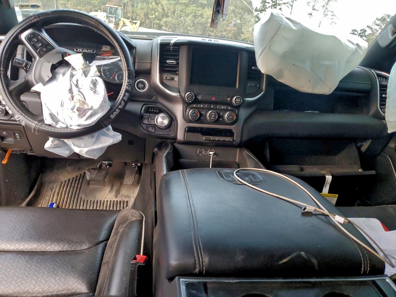 Ram 1500 Laramie Image 3