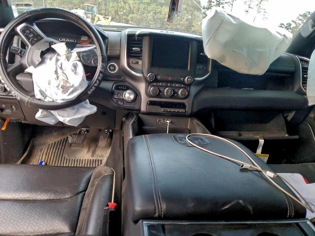 Ram 1500 Laramie Image 3