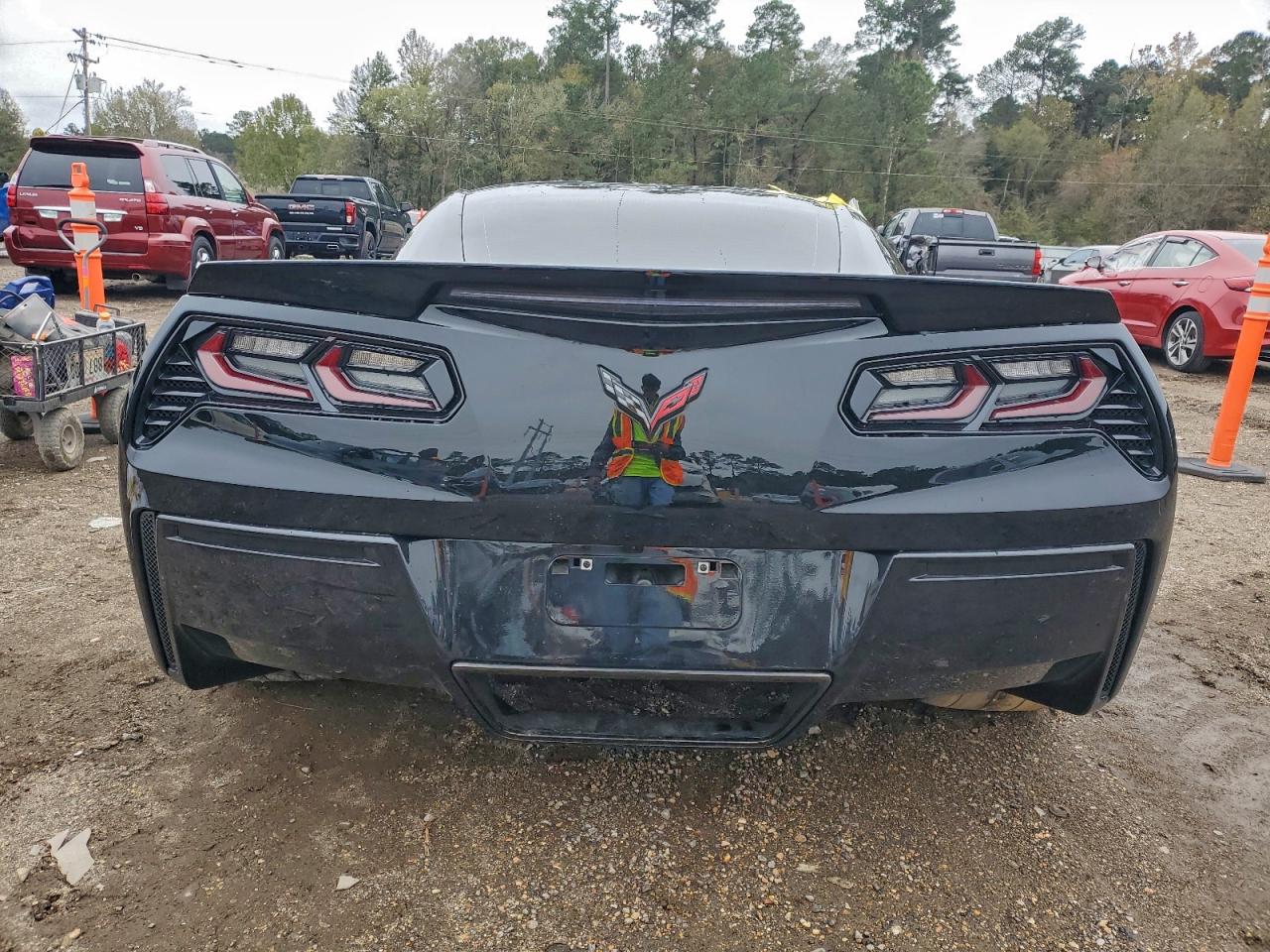 Chevrolet Corvette Stingray Z51 2lt Image 12