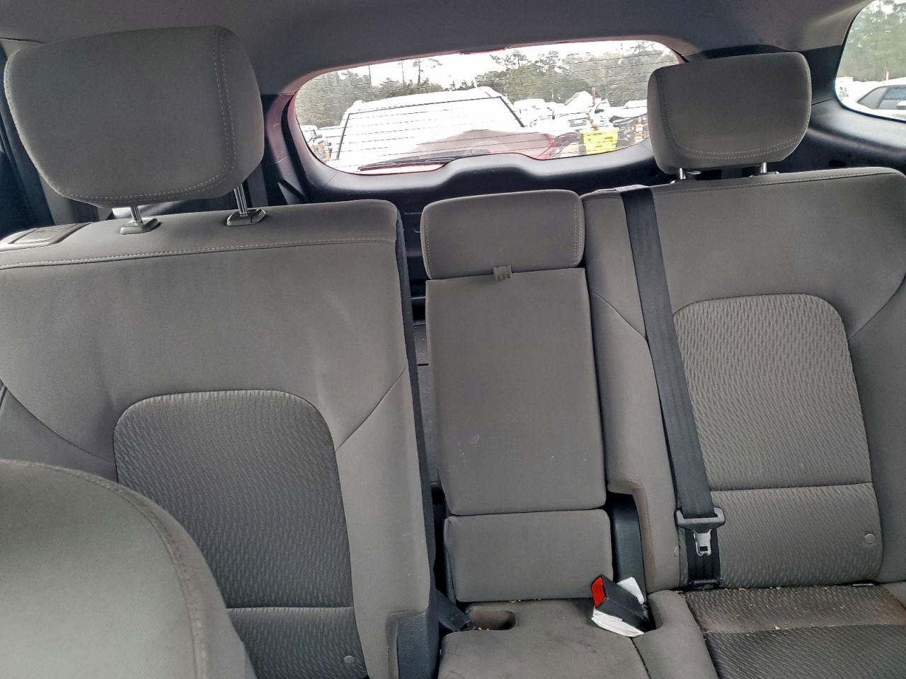 Hyundai SANTA FE Se Image 11