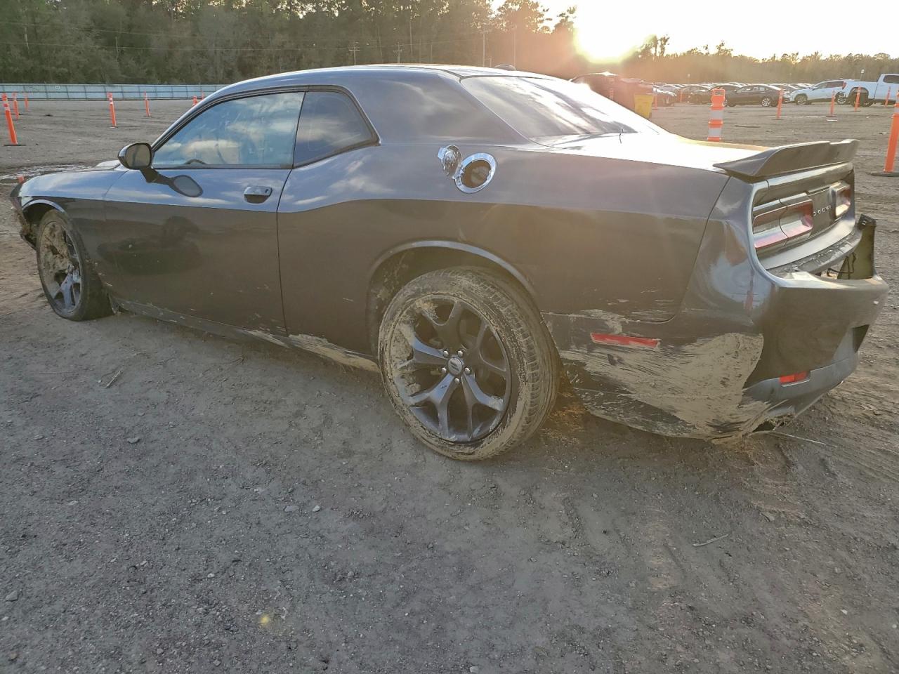 Dodge Challenger Sxt Image 6