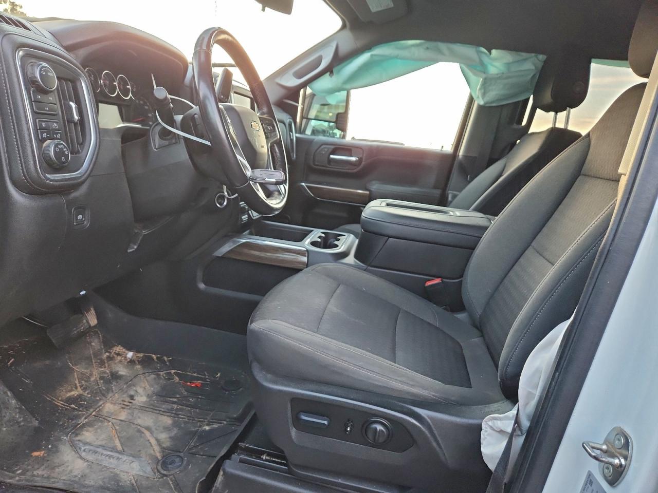 Chevrolet Silverado K2500 Heavy Duty Lt Image 11