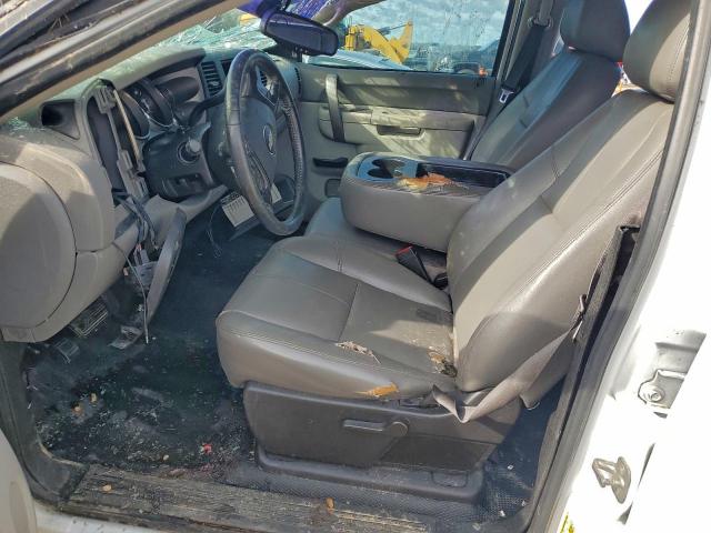 Chevrolet Silverado C2500 Heavy Duty Image 11