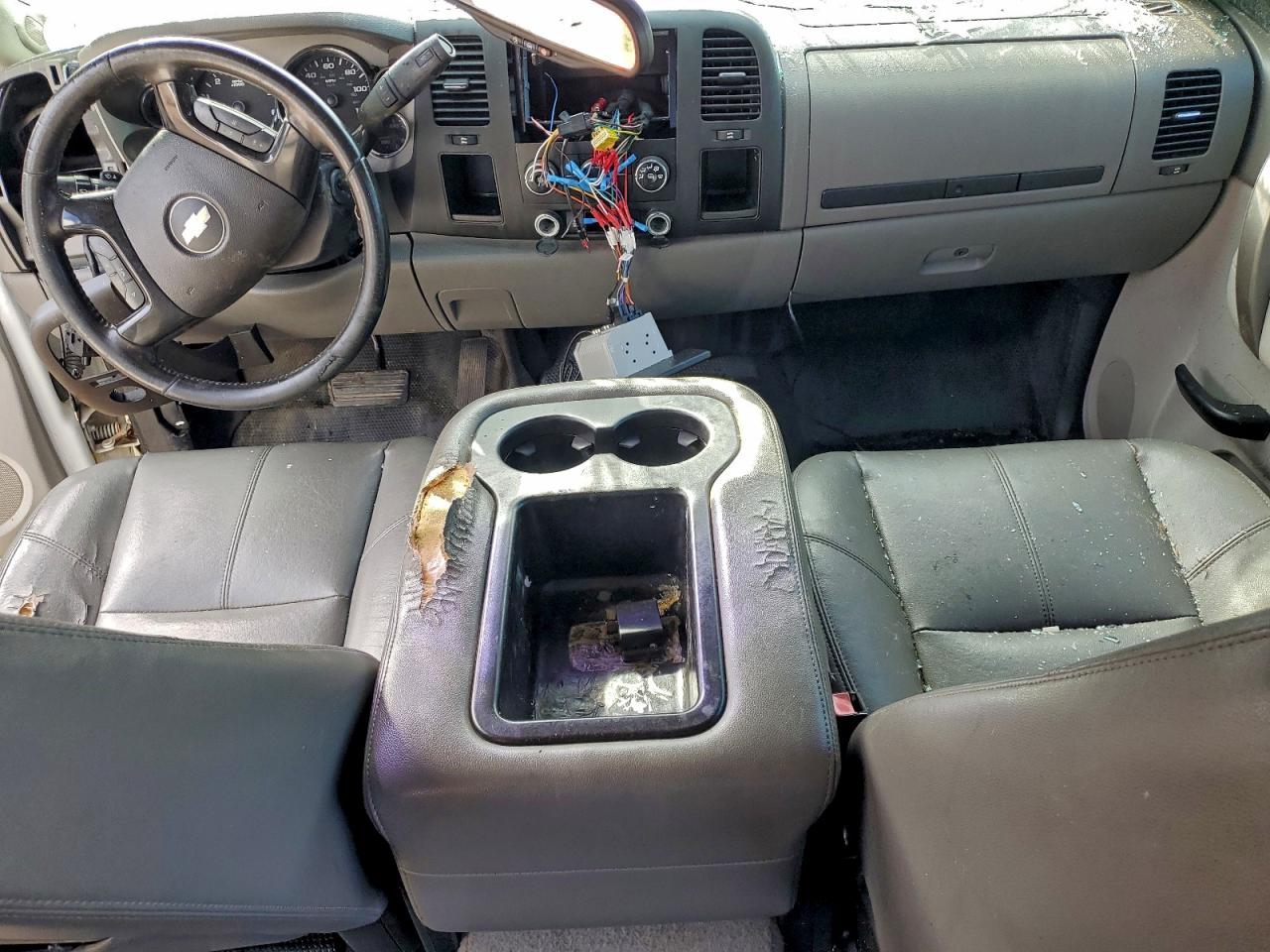 Chevrolet Silverado C2500 Heavy Duty Image 9