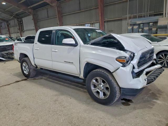 Toyota Tacoma Double Cab Image 5
